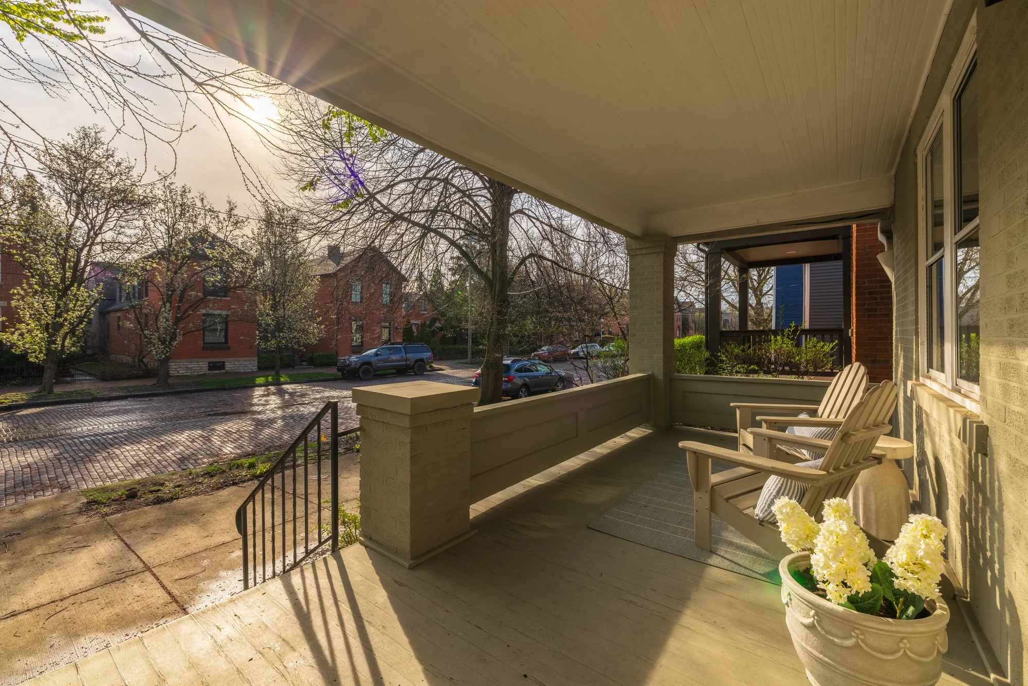 Covered patio — German Village Cottage