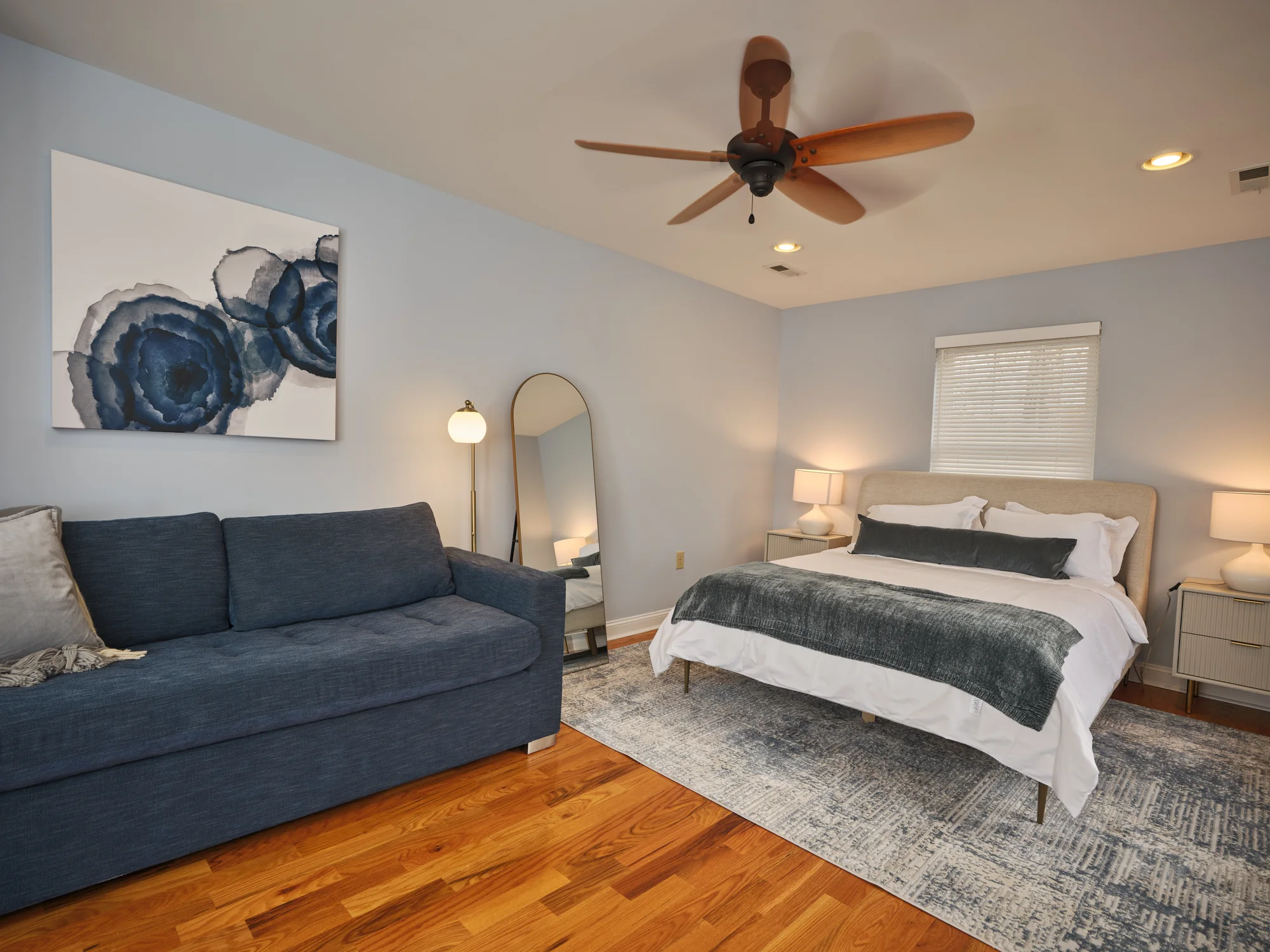Bedroom with sofa bed — The Lambertville Haven