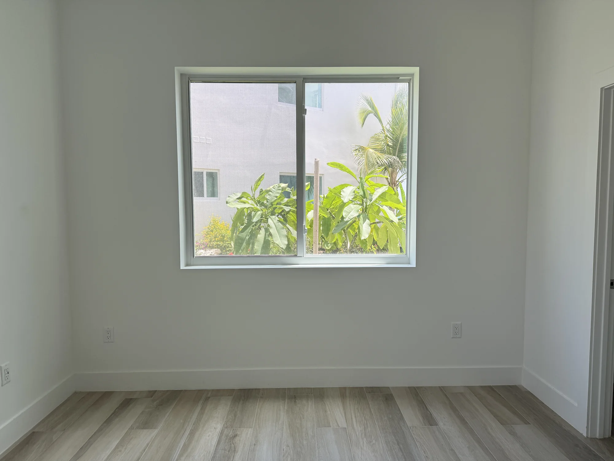 King bedroom before